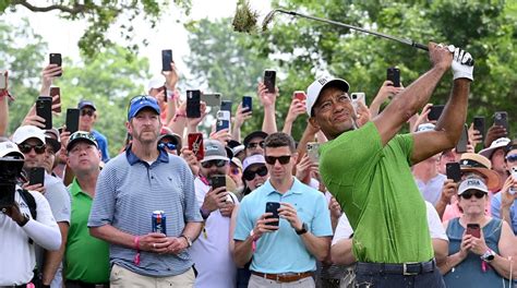 Golf Fan Who Went Viral For Holding Beer While Watching Tiger Woods Now