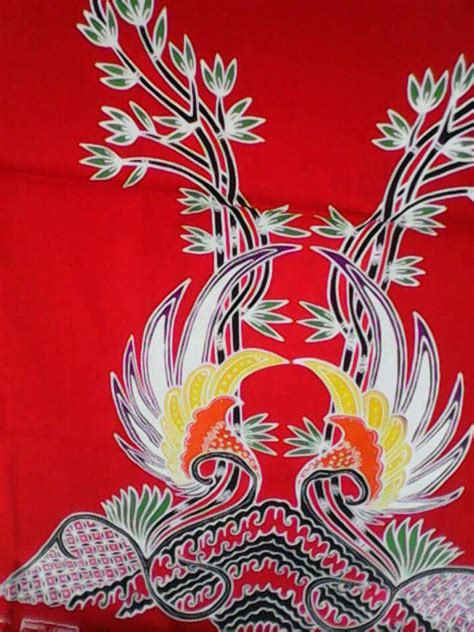 Yakni motif batik betawi dengan warna cerah serta menampilkan nilai dari budaya masyarakat betawi. Gambar Batik Pring Sedapur Magetan - AR Production