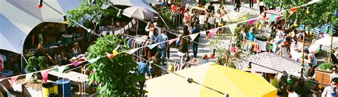 Gerold's garden is where locals meet for an unpretentious beer after work or a sunday brunch, meeting friends (only in summer, from april to. Frau Gerolds Garten | Sonnenterasse, Sommerrestaurant ...