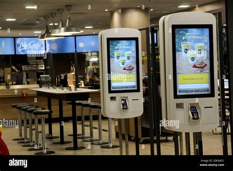 Customers Inside Mcdonalds Hi Res Stock Photography And Images Alamy