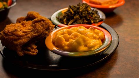 The soul food bistro is located at 5310 lenox avenue, suite 1 in jacksonville, florida and serves salads, chicken, beef, seafood, pork, vegetarian, family meals info. Soul Food Gallery - The Potters House Soul Food Bistro