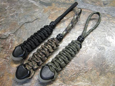 It is a kind of slip knot so it can be adjusted. 3 Pack Of PARACORD No Core KNIFE LANYARDS Keychain Zipper
