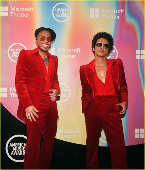 Bruno Mars And Anderson Paak Open Amas 2021 With A Silk Sonic Performance Video Photo 4665341