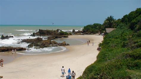 TV Conde Praia de Tambaba é opção para prática do nudismo