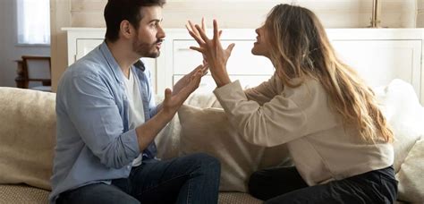 5 Clear Signs Youre In A Toxic And Unhealthy Relationship Gleeden