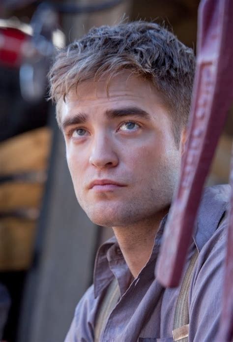 Weirdland Robert Pattinson Talks About Reese Witherspoon Water For Elephants And Tai