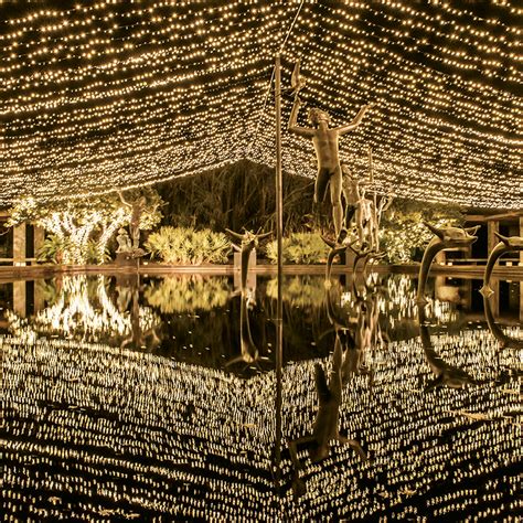 Night of a thousand candles. Brookgreen Gardens' Nights of a Thousand Candles Lights Up ...