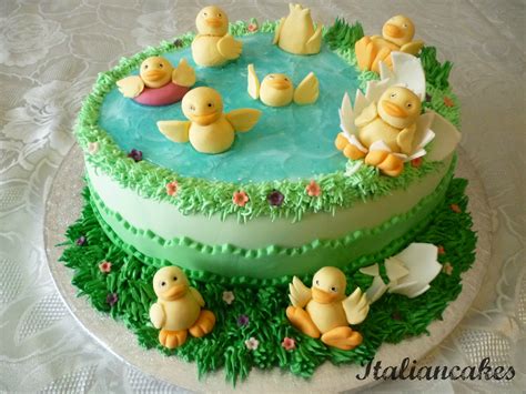 In the beginning of my cake decorating days i was mesmerized with how cake could be decorated in cake board will make your cake decorating life easier, especially if you are transporting the cake. Decorate a birthday cake with ducks - ItalianCakes Eng
