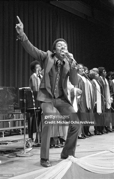 Gospel Singer Jessy Dixon Performs Onstage On September 19 1970 News Photo Getty Images