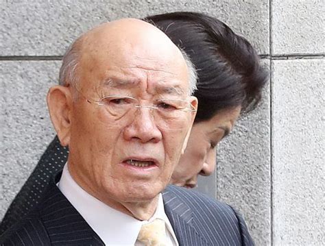 찢 확장성 뭣도 없는데 1: 오늘자 언론사별 전두환 호칭정리 - 개9