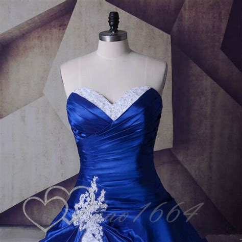 Vintage Royal Blue Wedding Dresses Satin Gothic White Bridal Dress Lace