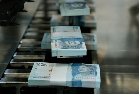 Para saber si usted es beneficiario y puede reclamar el apoyo de ingreso solidario, ingrese a prosperidadsocial.gov.co o a. Ingreso Solidario: consultar si soy beneficiario y ...