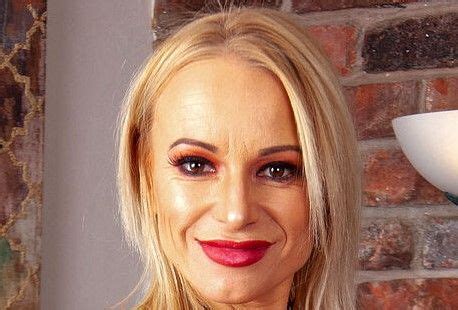 Tara Spades Biography Wiki Age Height Career Photos More Blonde