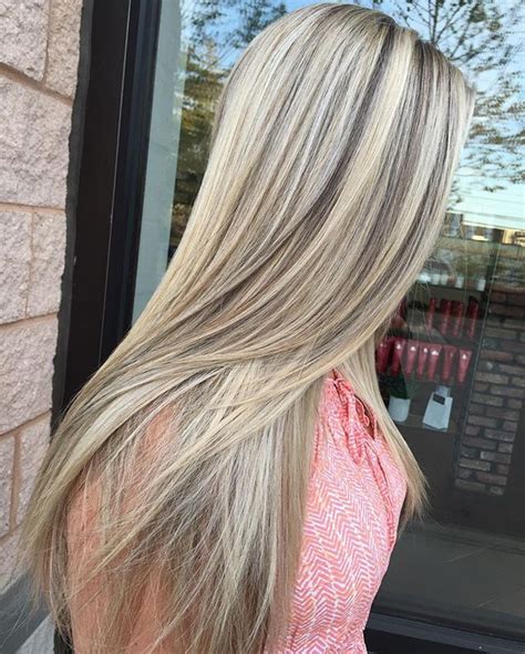 I love doing blondes and sharing little tips and tricks of things i have learned over the years, low lighting being. light blonde hair with dark lowlights | Best 25+ Heavy ...