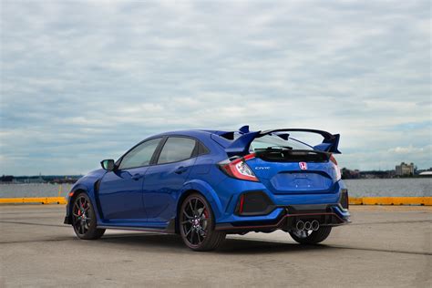 The First Us Spec 2017 Honda Civic Type R Will Be Auctioned On Bring