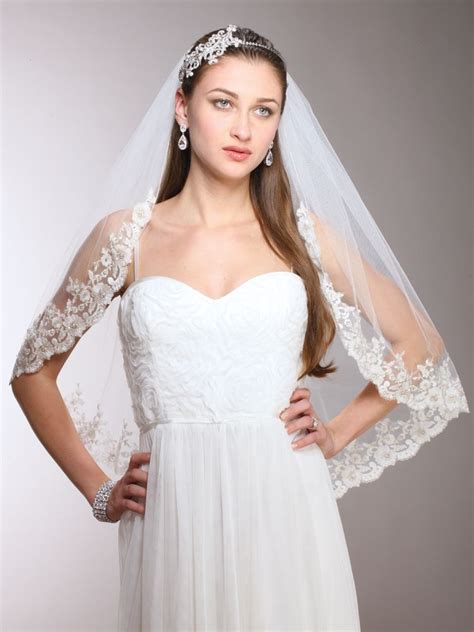 1 Layer Ivory Mantilla Bridal Veil With Crystals Beads And Lace Edge