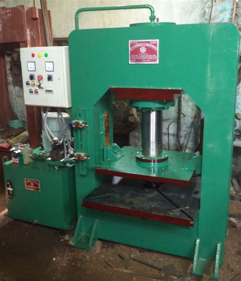 100 Ton Capacity Hydraulic Press With Power Pack And Control At Best