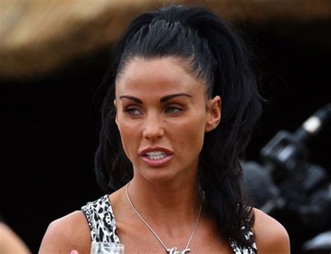 Katie Price Slammed By Health Experts Over Sunbed Endorsement