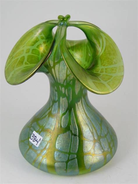 384 Unusual Green Loetz Art Glass Vase Estimate 250 Lot 384