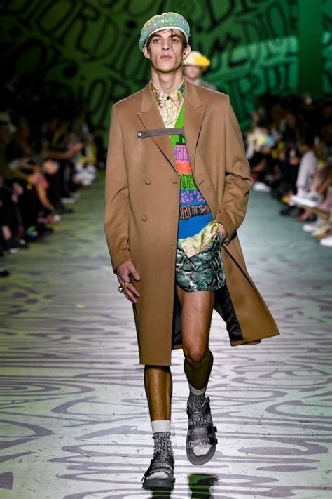 Kim Jones A Choisi Miami Pour Sa Collection Pré Automne 2020 De Dior