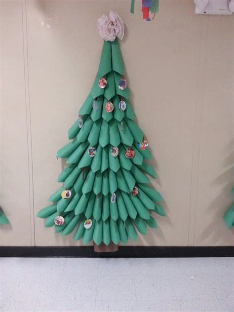 Construction paper christmas tree
