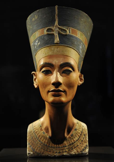 Nefertiti Artist Unknown 1350 Bce Rmuseum