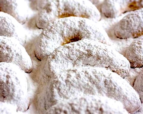 Middle eastern restaurants edgware road london. Kourabiedes: Greek Christmas Butter Cookies