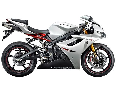 Triumph Daytona 675R (2011) - 2ri.de