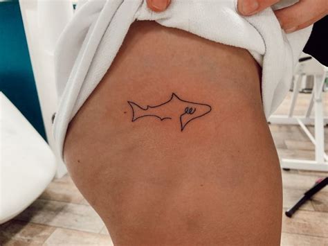 Maybe you would like to learn more about one of these? Simple shark tattoo | Tattoos for lovers, Shark tattoos ...