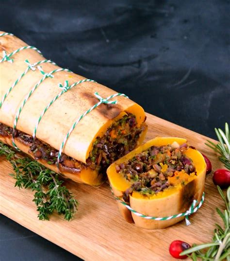 38 incredible vegetarian christmas dinner recipes to put on your menu. 25 Vegan Thanksgiving Recipes - Vegan Heaven