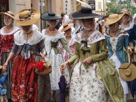 Pin By Clo On Aa Marseille Provence Traditional French Clothing