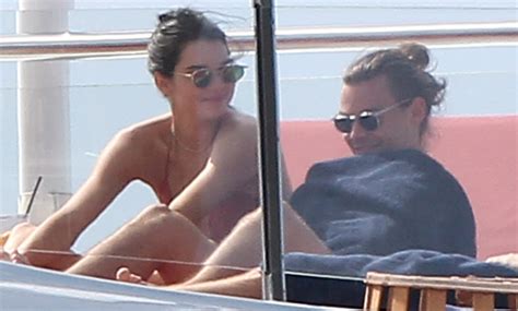 Kendall Jenner Harry Styles Get Cozy Flaunt Pda In St Barts See