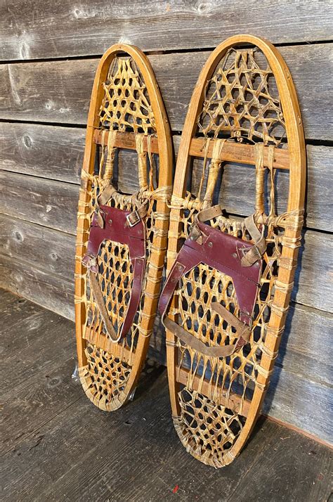 Vintage Canadian Snowshoes Bearpaw Vintagewinter