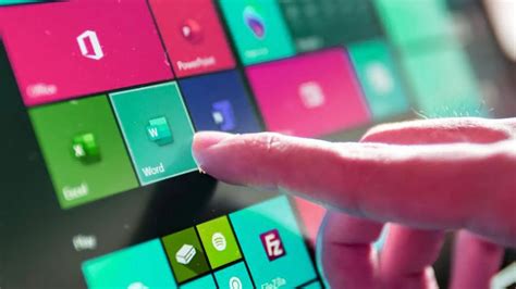 Most Useful Windows 10 Touchscreen Gestures Must Know
