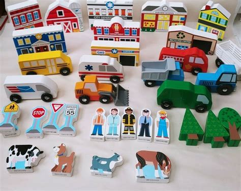 Melissa And Doug Deluxe Wooden Town And Vehicles Play Set Lot Ebay In