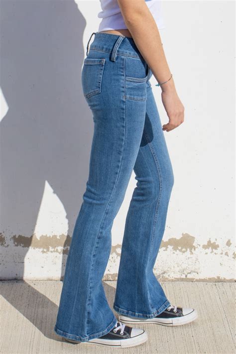 Low Waist Jeans Collection 2022 Subdued
