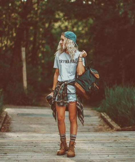 Fashion 41 Stylish Summer Camping Outfits Ideas In 2020 With Images