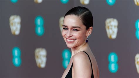 Marvel S Secret Invasion Set Leaks Reveal Emilia Clarke S Look Is She