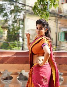 Triyaa Das Ideas Saree Photoshoot Saree Poses Black Saree