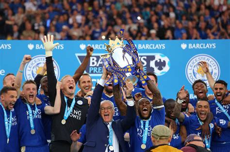 Leicester's spirited premier league triumph brings a city together like never before. Champions Leicester lift Premier League trophy after ...