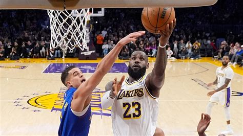 Lebron James Extends Nba Career Scoring Record With 40000 Point