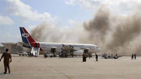 Yemen War Deadly Attack At Aden Airport As New Government Arrives