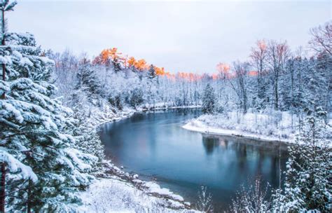6700 Michigan Winter Stock Photos Pictures And Royalty Free Images