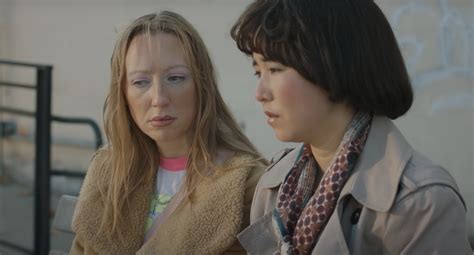 Trailer Watch Anna And Maya Are Experiencing Growing Pains In “pen15
