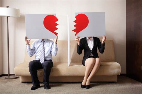 Prevalent Myths You Ll Hear About Divorce Huffpost Divorce Attorney Divorce Lawyers Break