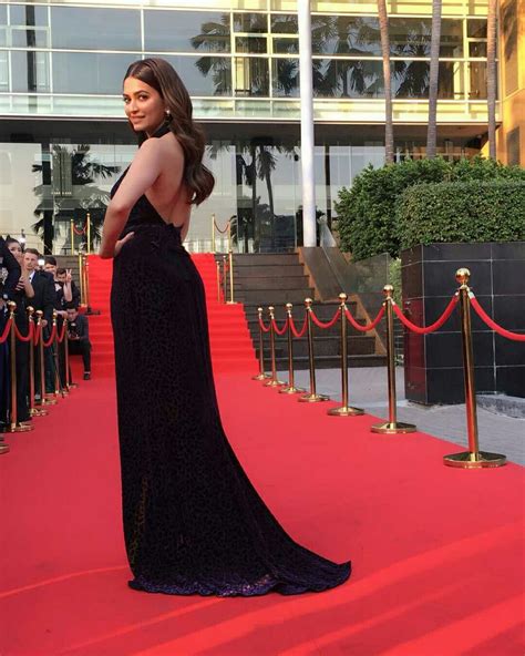 Famous French Actresses Ingrid Goes West Backless Dress Formal Formal Dresses Long Instagram