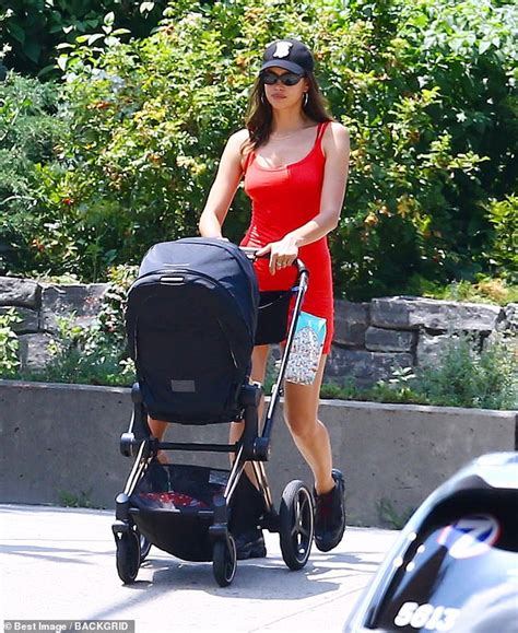 Irina Shayk Enjoys A Walk With Her Mother And Daughter Lea In New York