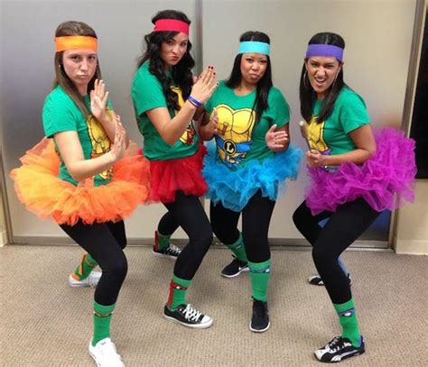 26 90s Group Halloween Costumes You And Your Squad Should Dress Up As