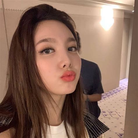 How Would You Rank Twices Selfie Taking Skills Quora