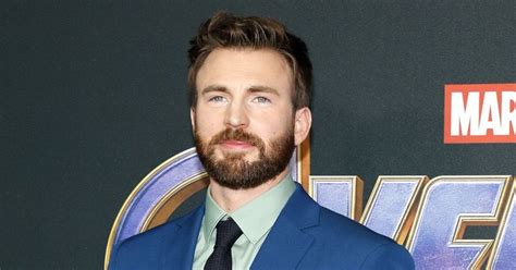 Christopher robert evans (born june 13, 1981) is an american actor, best known for his role as captain america in the marvel cinematic universe (mcu) series of films. Chris Evans Biography - Facts, Childhood, Family & Love ...
